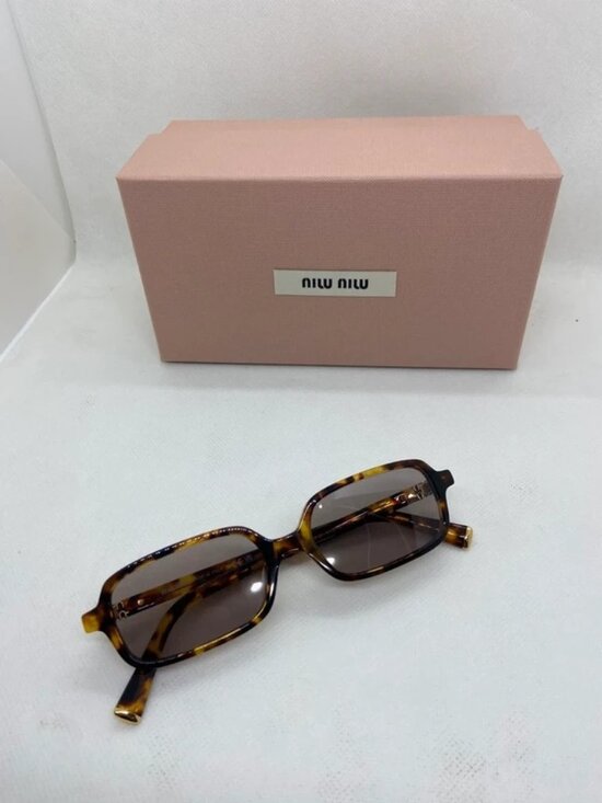 New Miu Miu SMU 11Z Tortoise Rectangle Sunglasses - Brown/Gold